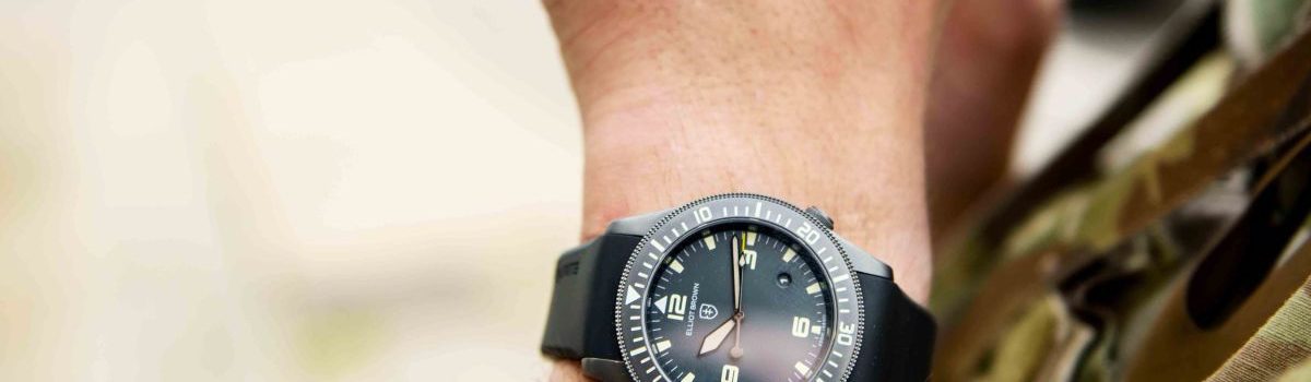 How to use the bezel on a tactical and diving watch?