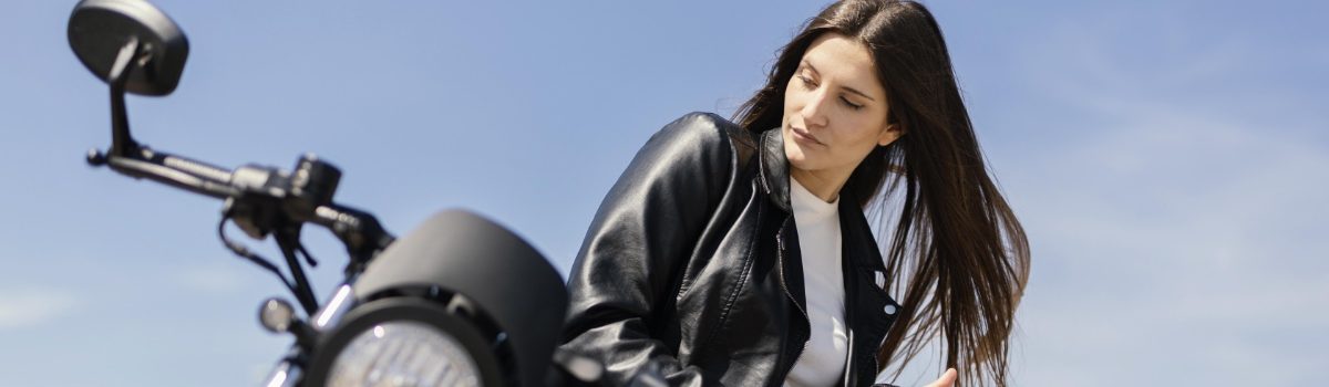 Первый мотоцикл для девушки, какие модели подходят женщинам?